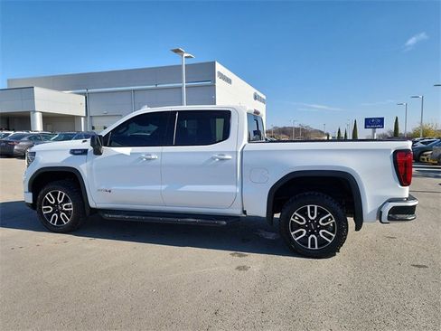 Used 2023 GMC Sierra 1500 AT4 w/ AT4 Premium Package image 9