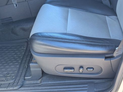 Used 2008 Ford Explorer Sport Trac Limited image 19