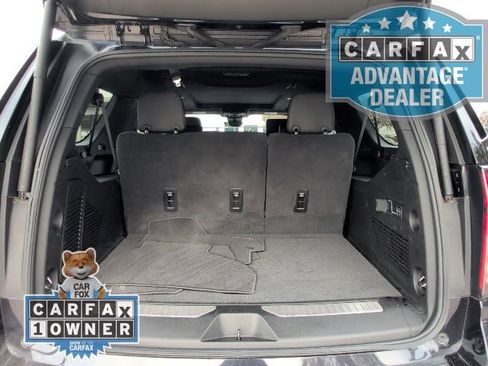 Used 2024 Chevrolet Suburban High Country image 13