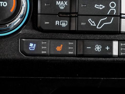 Used 2020 Ford F250 Lariat w/ Lariat Ultimate Package AWD/4WD image 24