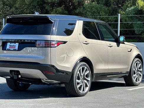New 2025 Land Rover Discovery Dynamic SE image 5