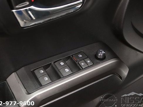 Used 2020 Toyota Tacoma TRD Sport image 12