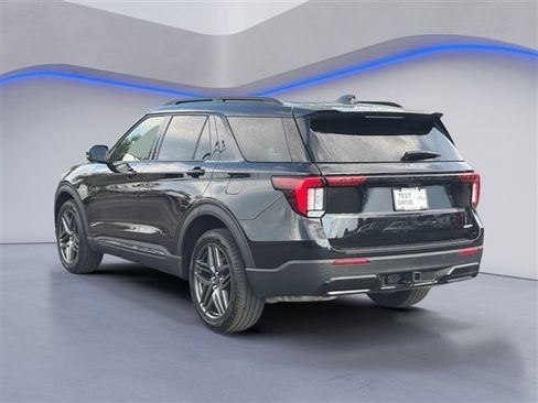Used 2025 Ford Explorer ST-Line w/ ST-Line Street Pack AWD/4WD image 6