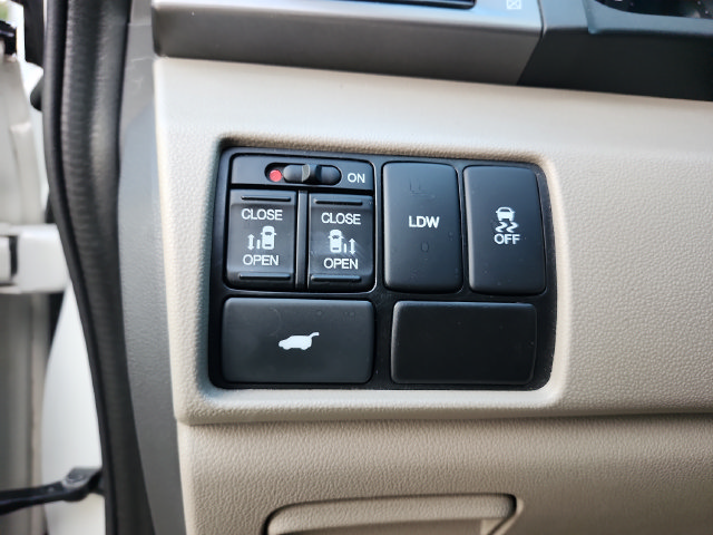 Used 2016 Honda Odyssey EX-L image 27