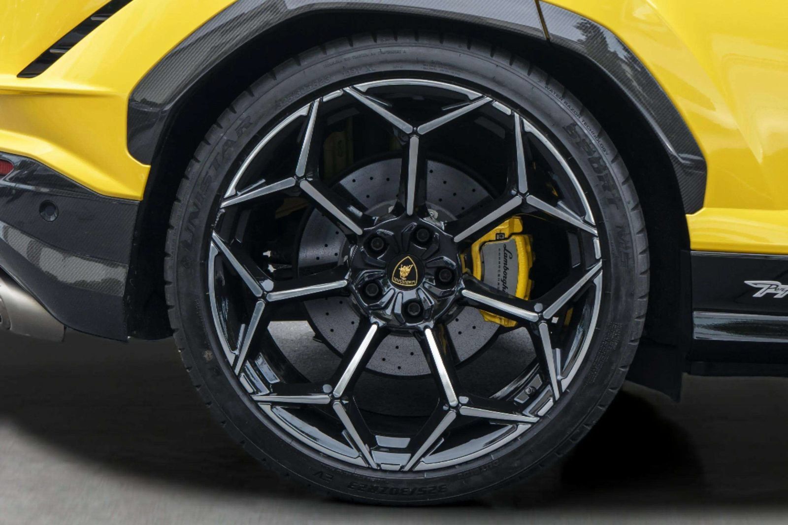 Used 2024 Lamborghini Urus Performante AWD/4WD image 76
