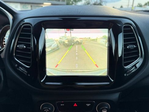 Used 2019 Jeep Compass Limited AWD/4WD image 30