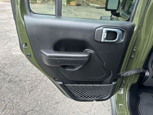 Certified 2021 Jeep Gladiator Mojave AWD/4WD image 23