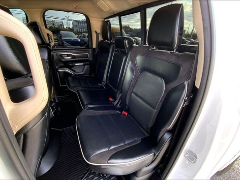 Used 2020 RAM 1500 Laramie image 17