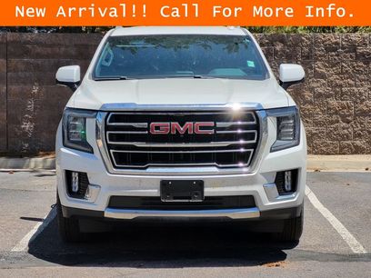 Used 2022 GMC Yukon XL SLT w/ SLT Luxury Package
