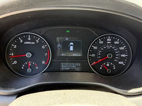 Used 2019 Kia Sportage LX FWD image 16