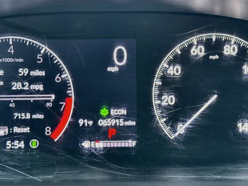 Used 2023 Honda HR-V LX image 8