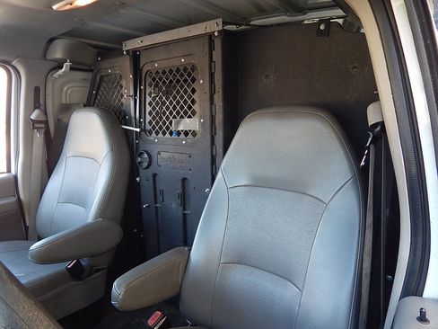 Used 2007 Ford E-250 and Econoline 250 image 18