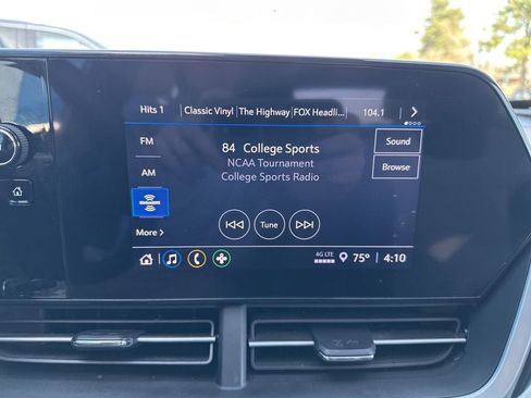 Used 2024 Chevrolet Trax LS w/ LS Convenience Package FWD image 23