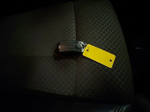 Used 2019 Buick Encore Preferred image 37