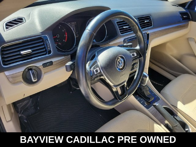 Used 2017 Volkswagen Passat 1.8T SE FWD image 15