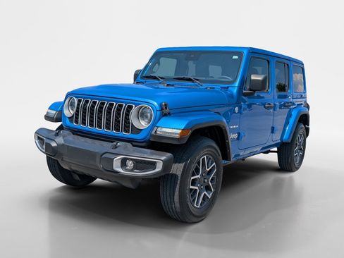 Used 2024 Jeep Wrangler Unlimited Sahara w/ Safety Group AWD/4WD image 5