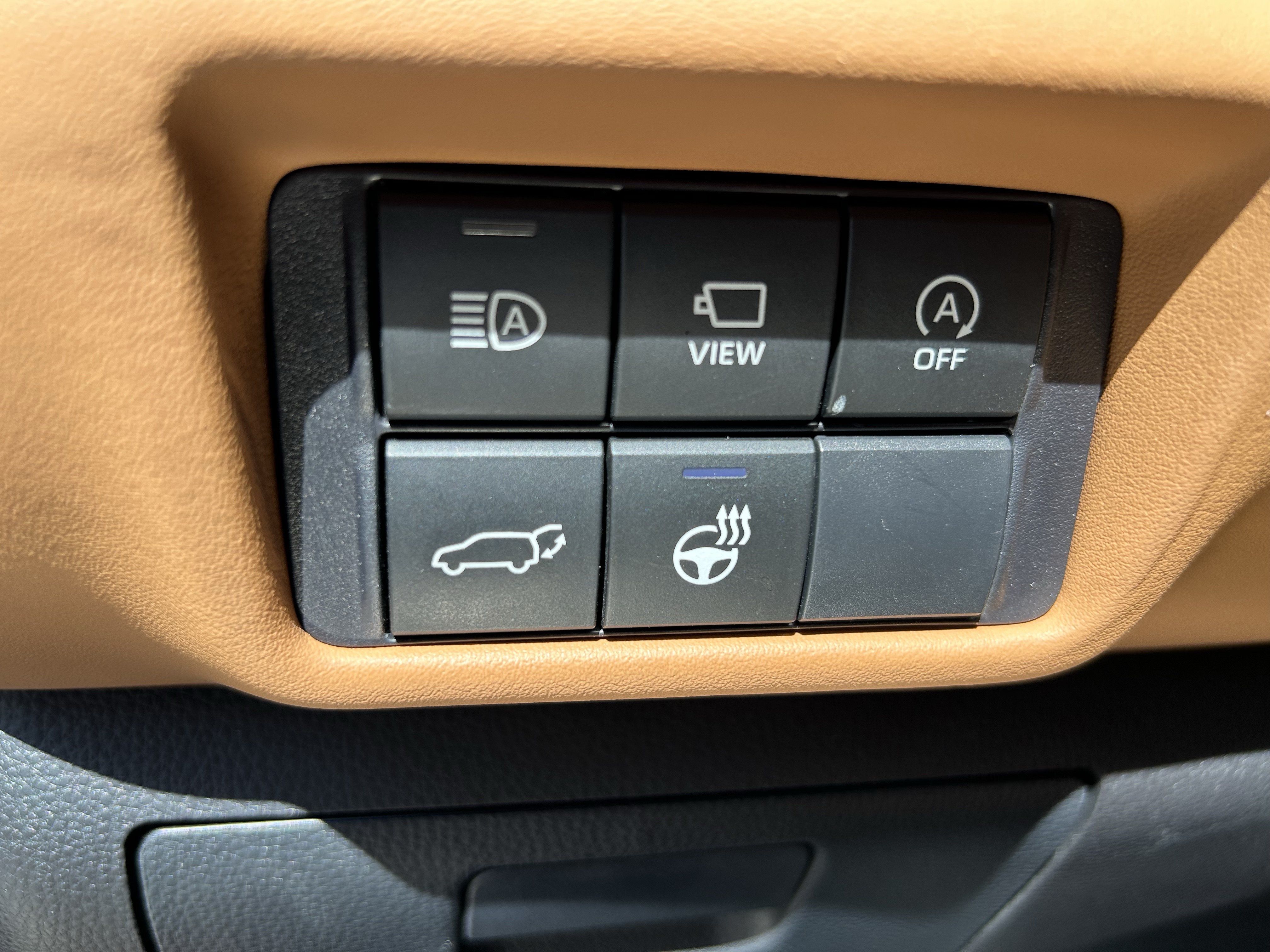 Used 2024 Toyota Highlander Platinum AWD/4WD image 15