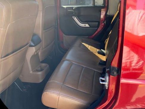 Used 2011 Jeep Wrangler Unlimited Sahara w/ Mopar Chrome Edition Group AWD/4WD image 15