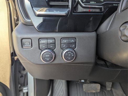 Used 2023 GMC Sierra 1500 SLT w/ SLT Premium Package image 22