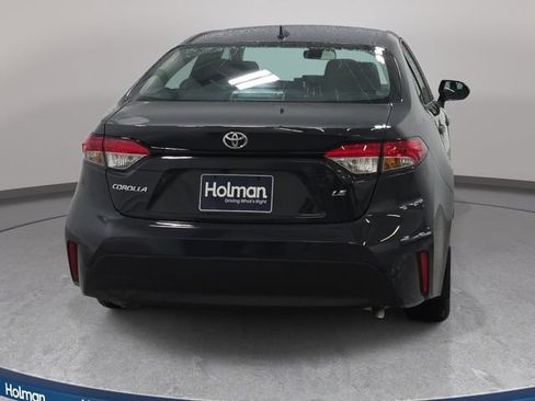 Used 2025 Toyota Corolla LE FWD image 7