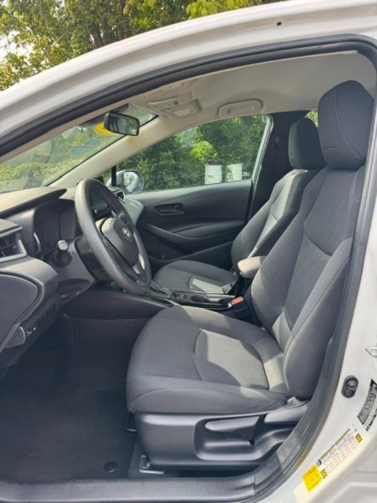 Used 2022 Toyota Corolla LE FWD image 8