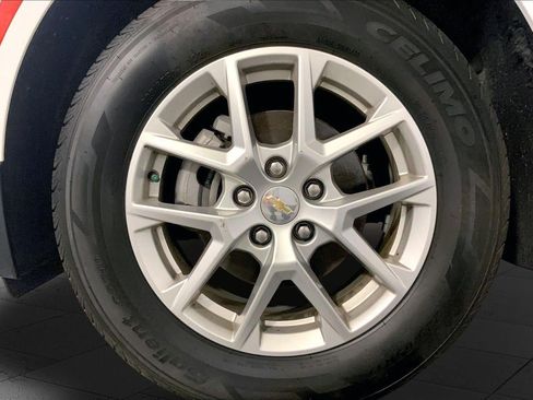 Used 2024 Chevrolet Equinox LT AWD/4WD image 9