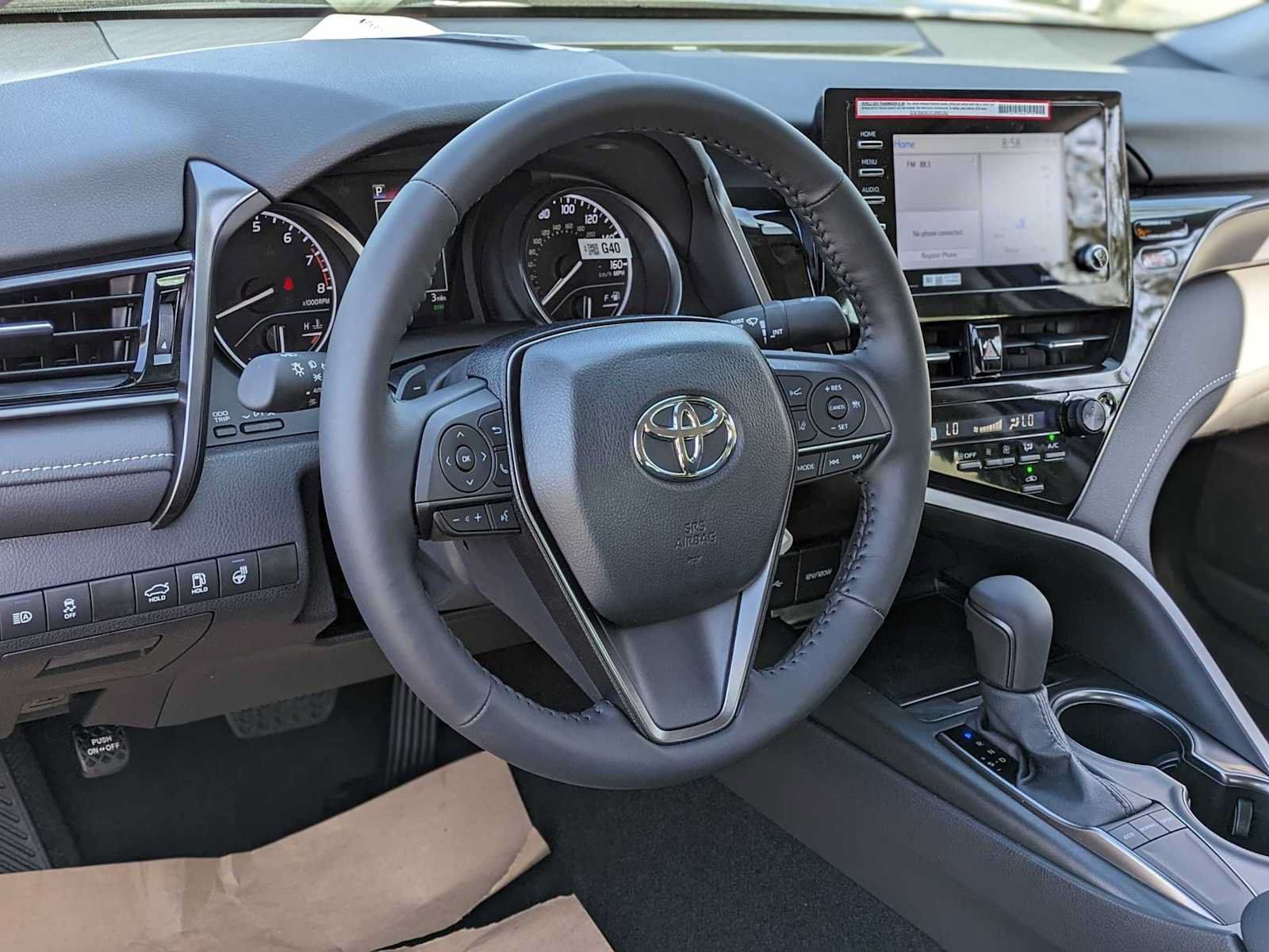 Used 2024 Toyota Camry SE w/ Cold Weather Package FWD image 21