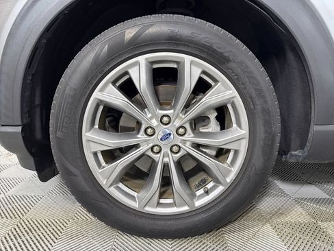 Used 2023 Ford Explorer XLT w/ Equipment Group 202A RWD image 20