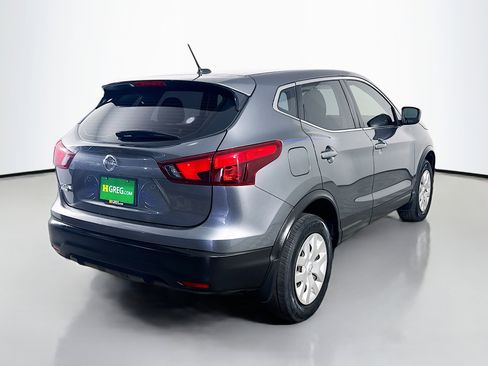 Used 2018 Nissan Rogue Sport S image 10