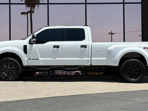 Used 2020 Ford F350 XLT w/ FX4 Off-Road Package AWD/4WD image 5