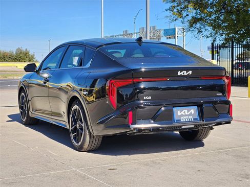 New 2025 Kia K4 GT-Line image 3