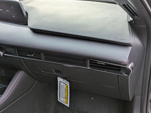 New 2026 MAZDA MAZDA3 2.5 S Hatchback w/ Premium Pkg image 21