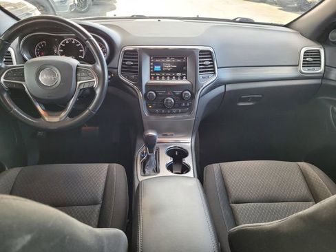 Certified 2021 Jeep Grand Cherokee Laredo AWD/4WD image 6