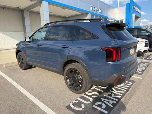 Used 2025 Kia Sorento X-Line EX AWD/4WD image 2