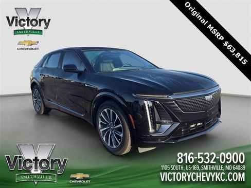 Used 2024 Cadillac Lyriq Sport image 8