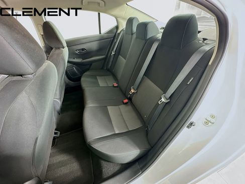 Used 2025 Nissan Sentra SV FWD image 30