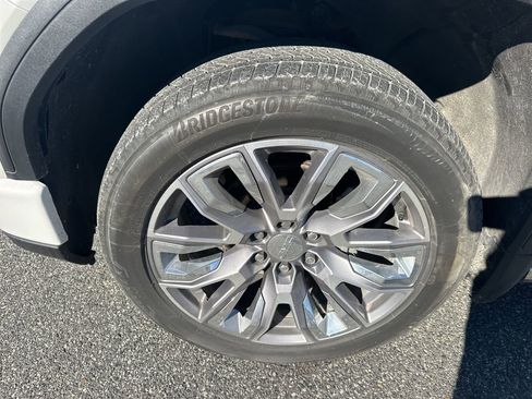 Used 2022 GMC Sierra 1500 Denali w/ Denali Reserve Package image 11