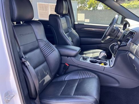 Used 2021 Jeep Grand Cherokee Trackhawk AWD/4WD image 32