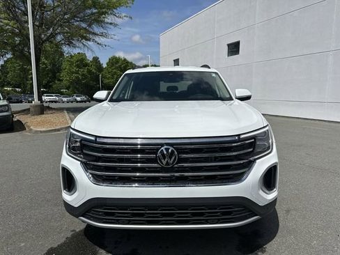 New 2025 Volkswagen Atlas SE image 8
