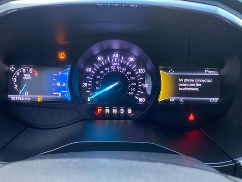 Used 2018 Ford Edge Titanium image 17