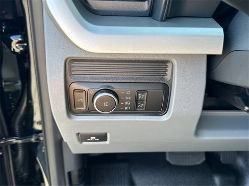New 2026 Ford F250 XL w/ XL Chrome Package image 17