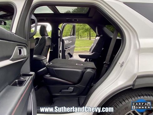 Used 2025 Ford Explorer ST image 42
