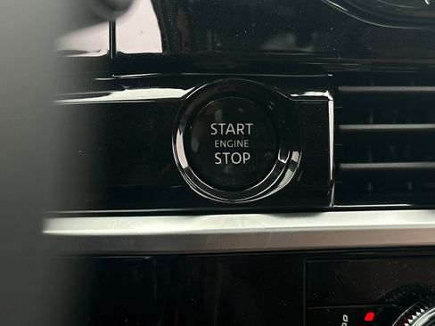 New 2025 Nissan Pathfinder Platinum image 28