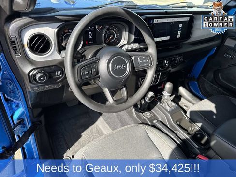 Used 2025 Jeep Wrangler Sport image 40