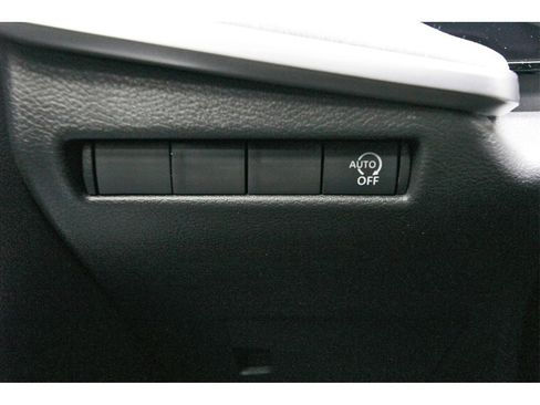 New 2026 Nissan Kicks SV w/ SV Premium Package image 18