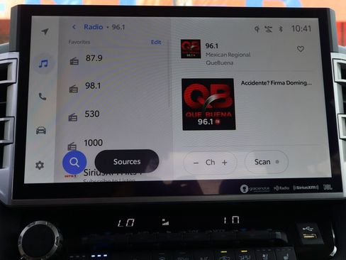 Used 2024 Toyota Tundra Limited AWD/4WD image 33