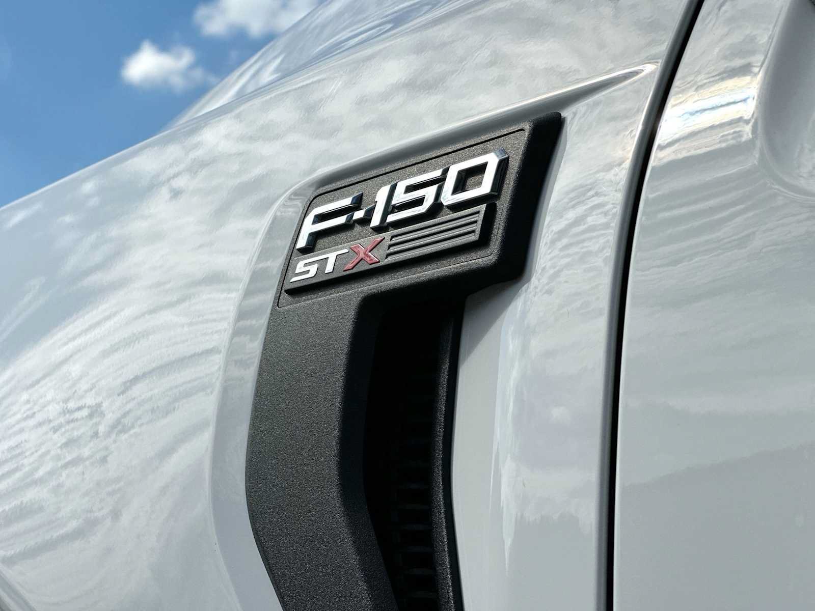Used 2021 Ford F150 XL w/ STX Appearance Package RWD image 15