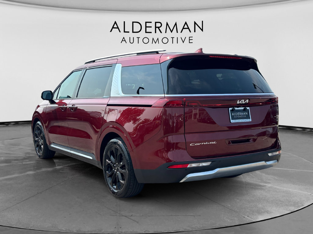Used 2022 Kia Carnival SX FWD image 3