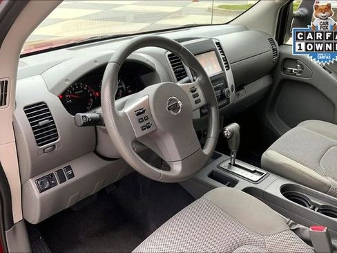 Used 2019 Nissan Frontier SV image 14
