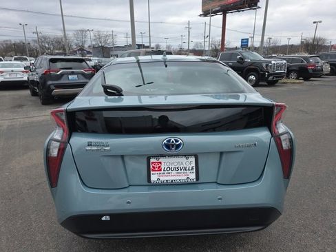 Used 2018 Toyota Prius Two w/ Prius Two Safety Plus Package image 5